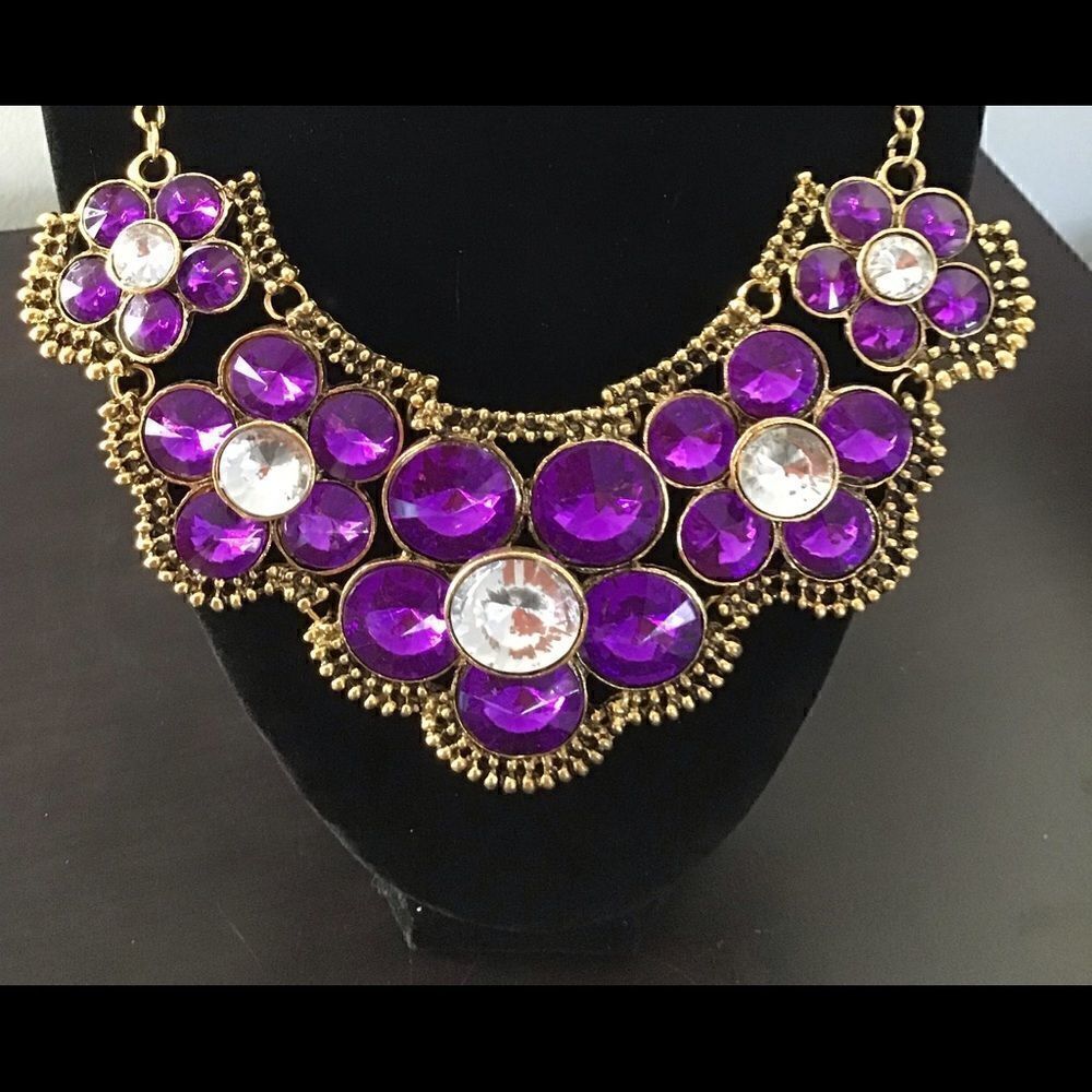 💜 Vintage bead & rhinestone bib necklace 💜